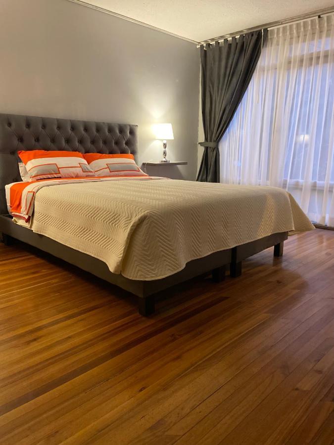 Blue House La Floresta Quito Ngoại thất bức ảnh